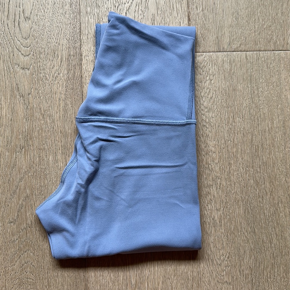 align hr pant 28" tempest blue size 2 lululemon euc
